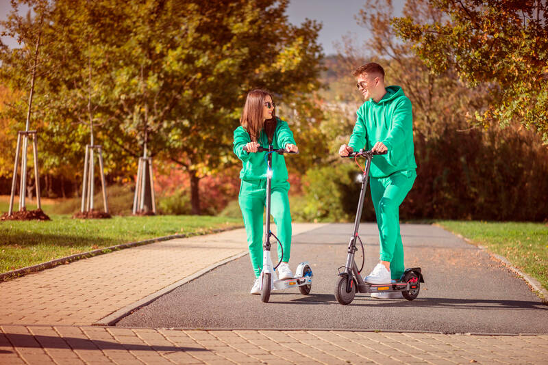 GoGEN VOYAGER NEO S 601B černá - Obrázek 10