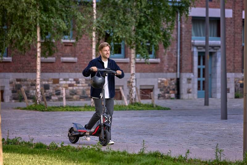 Segway ZT3 Pro E antracitová - Obrázek 11