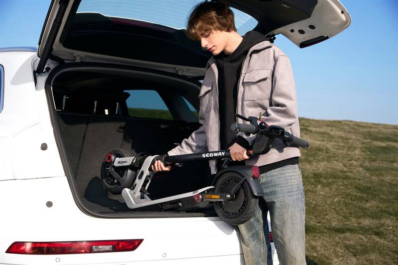 Segway eKickscooter Ninebot E3 Pro E antracitová - Obrázek 25