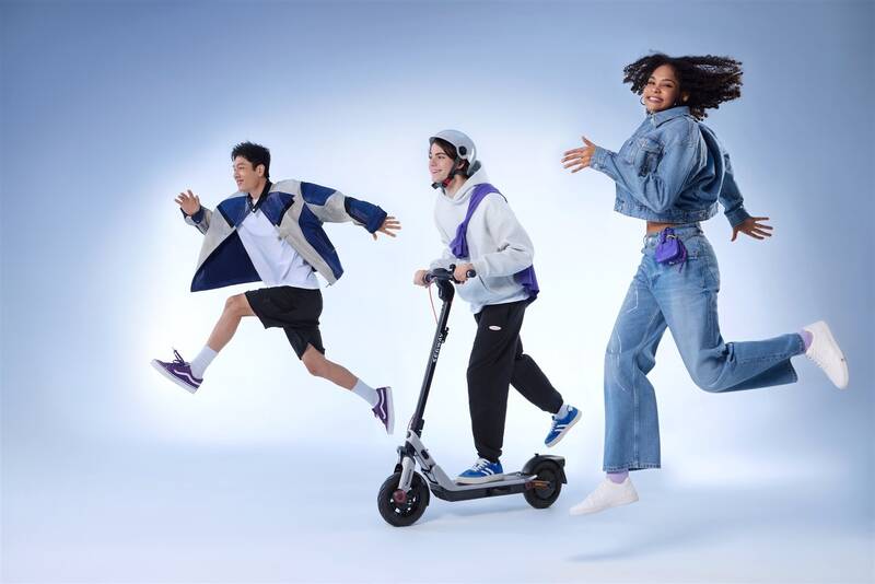 Segway eKickscooter Ninebot E3 Pro E antracitová - Obrázek 33